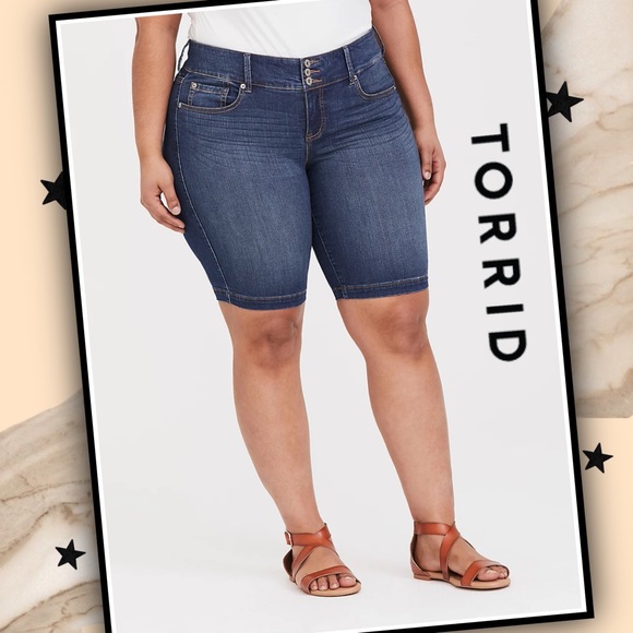 Torrid Bermuda Jegging Jean Shorts 